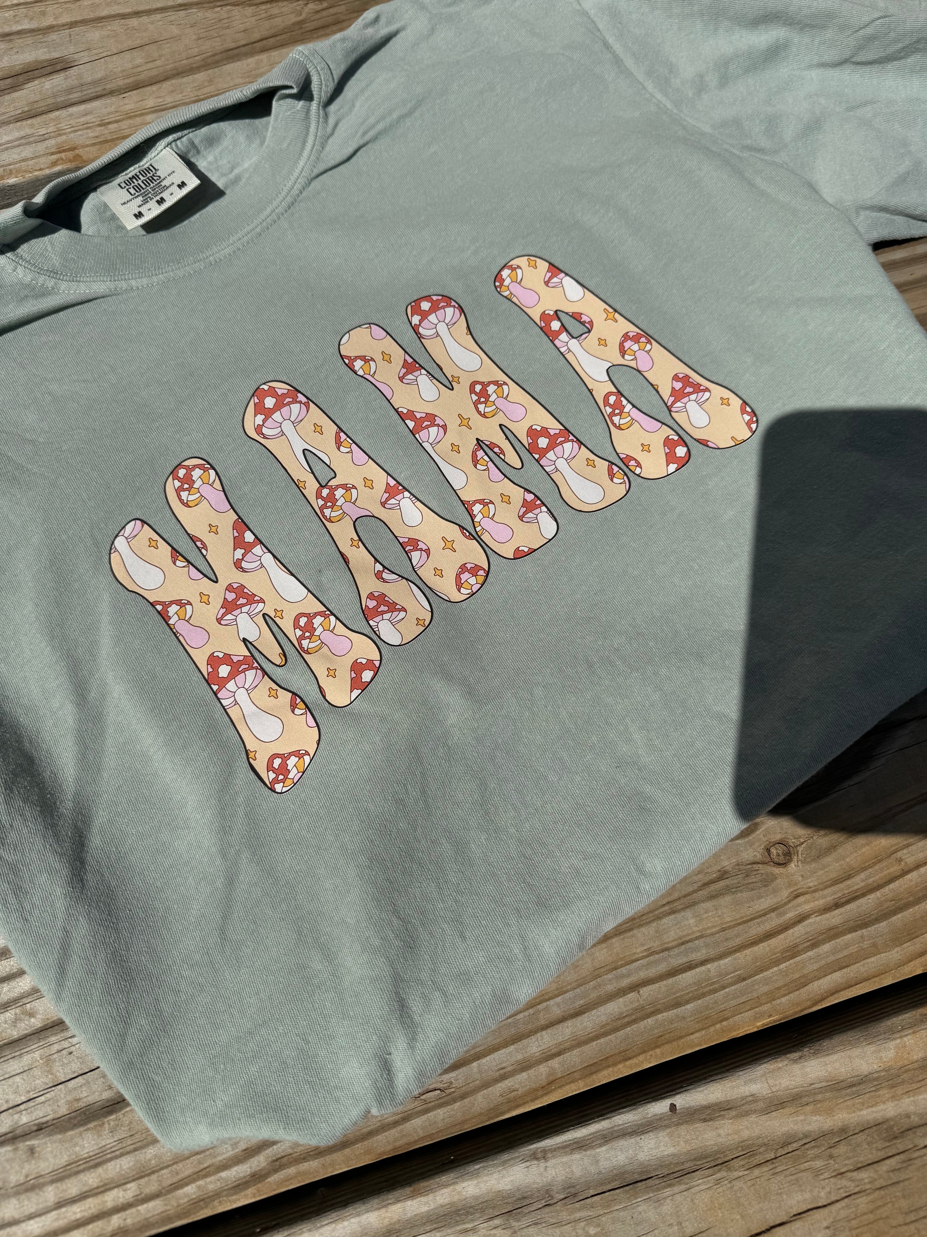 Mushroom mama print bay comfort color tee