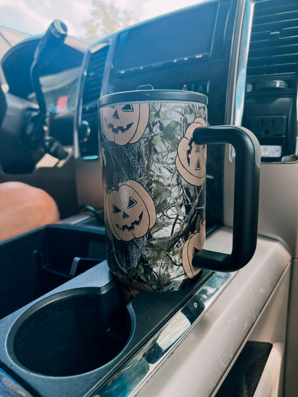Camo jack-o-lantern 40oz tumbler