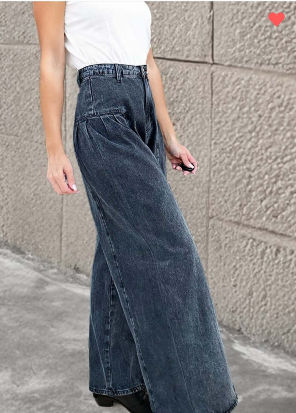 Pleaded Wide Leg Mineral Pants