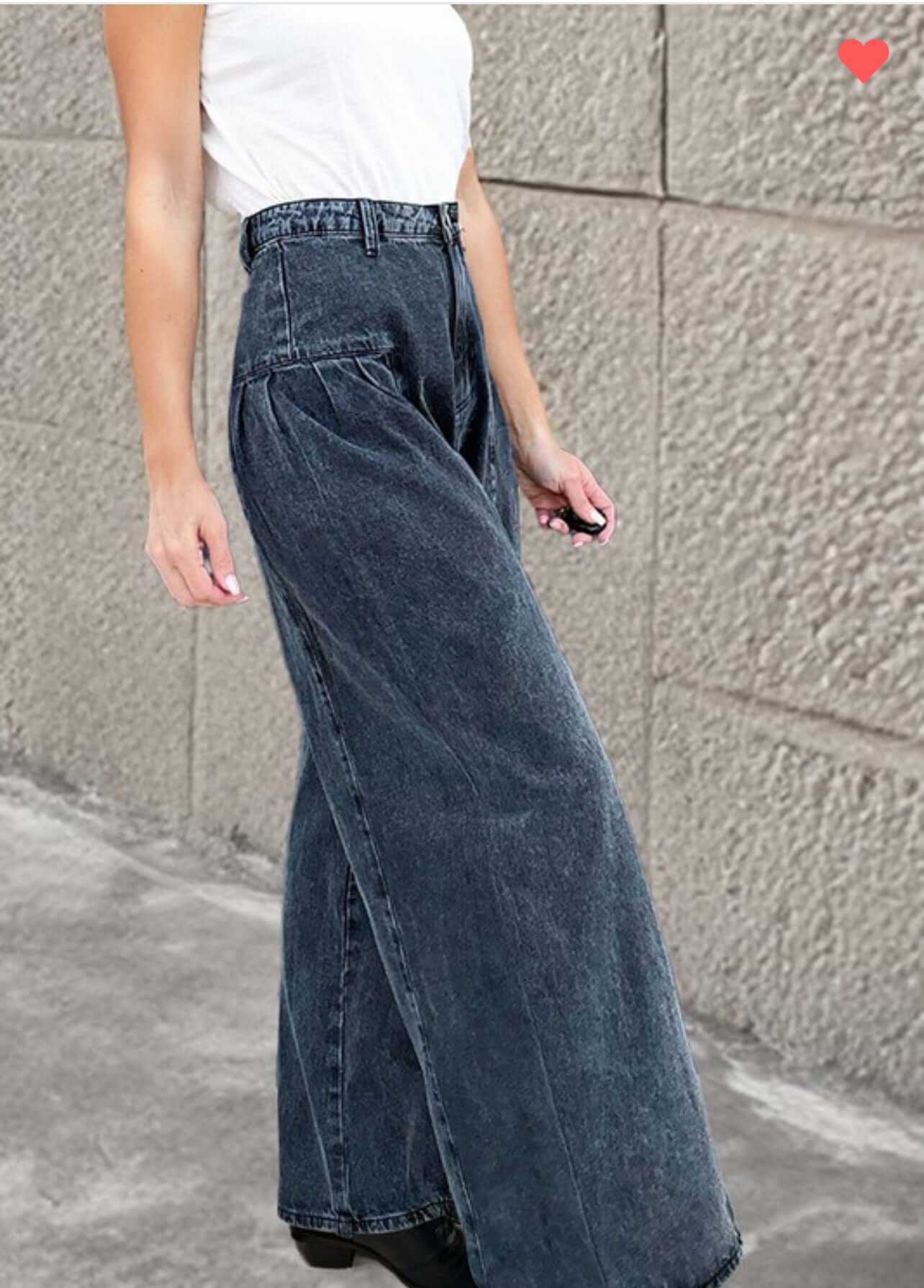 Pleaded Wide Leg Mineral Pants
